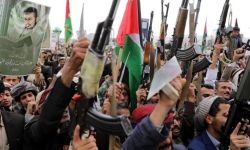 تقرير أمريكي: ضربات ترامب "لم تقضِ" على الحوثيين.. والبنتاغون يحذر من نفاد الذخائر